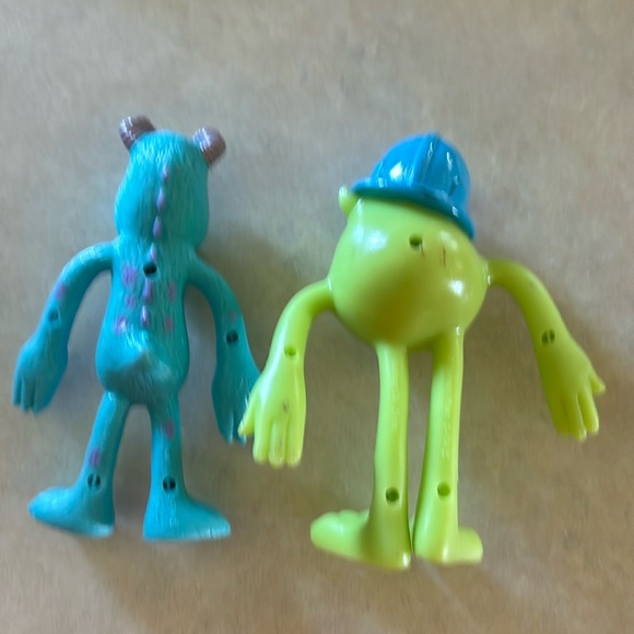 So cute! Original Disney Bendin Friends Sully and Mike Wozalski - Picture 2 of 5